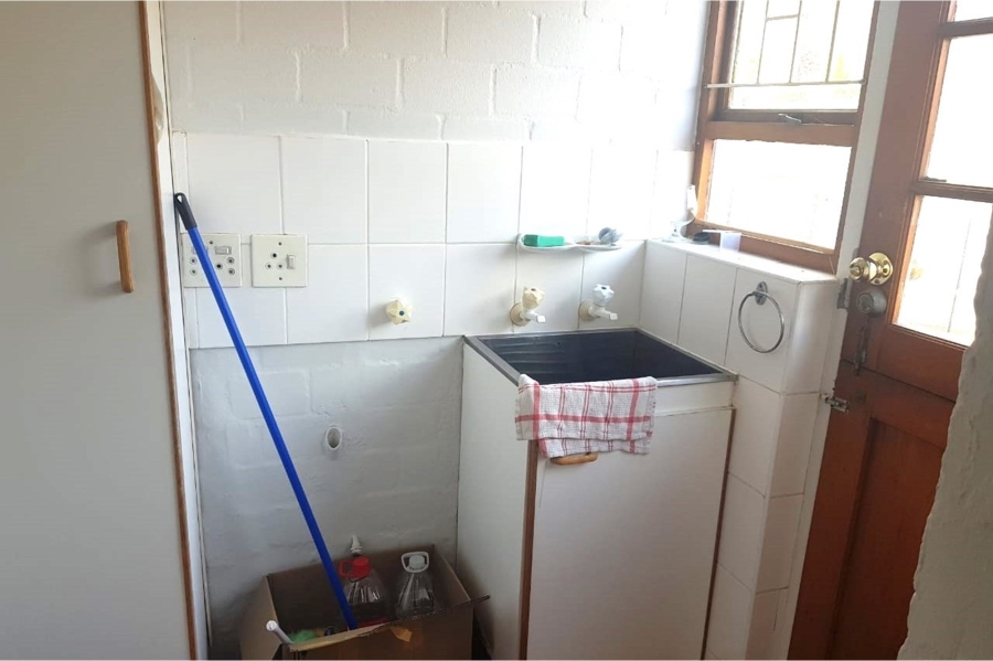 To Let 2 Bedroom Property for Rent in Myburgh Park Western Cape